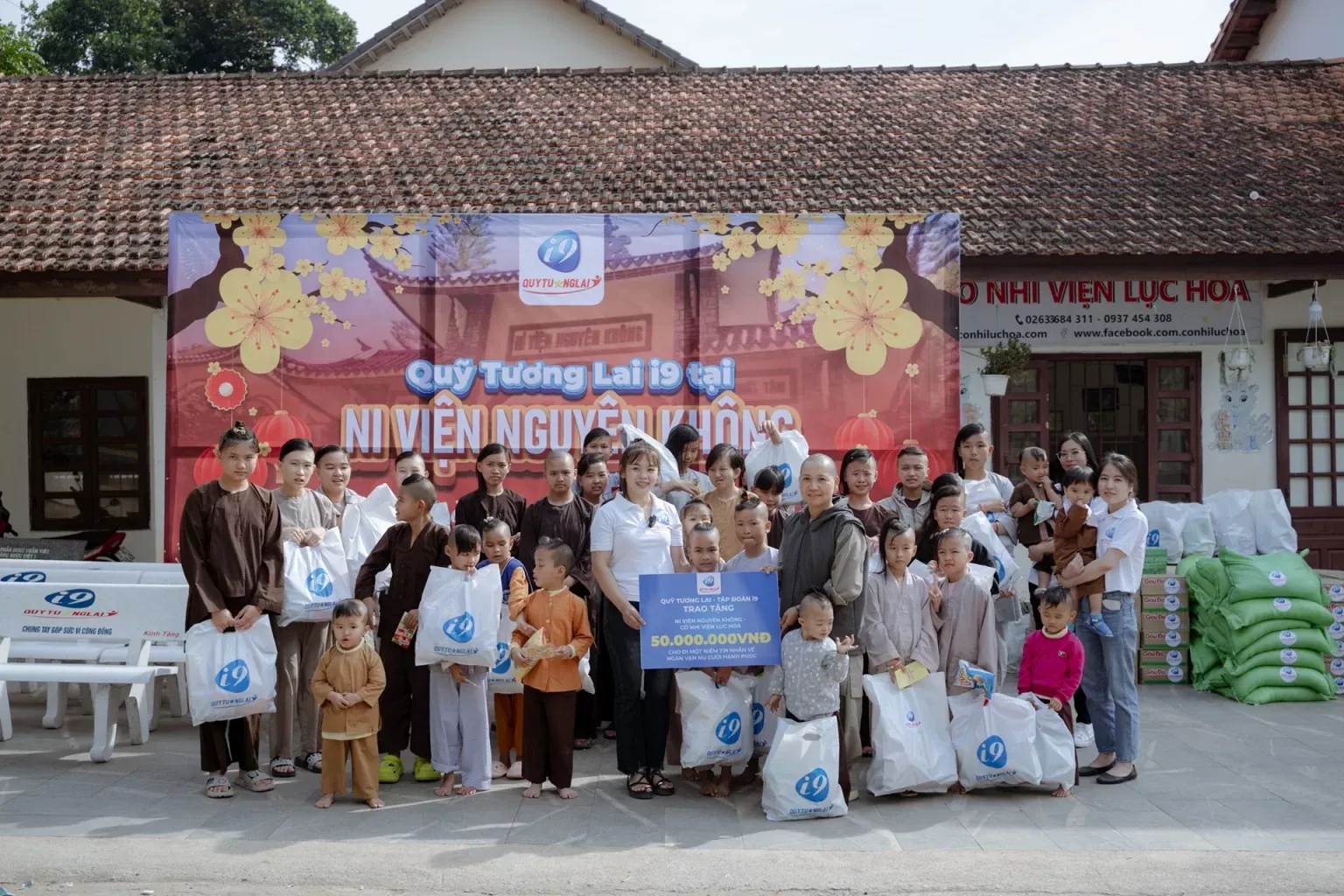 Hình ảnh biểu tượng cho cam kết của vuabet88 về sự công bằng, bảo mật và trách nhiệm trong cá cược trực tuyến.