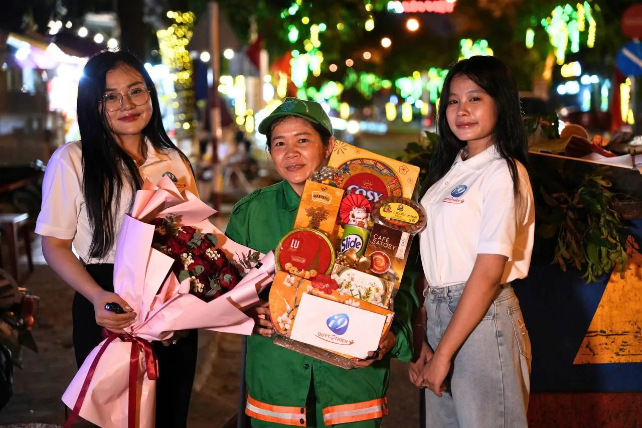 Biểu tượng Hotline điện thoại hỗ trợ vuabet88